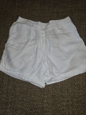 J. Jill White High-Rise Linen Shorts